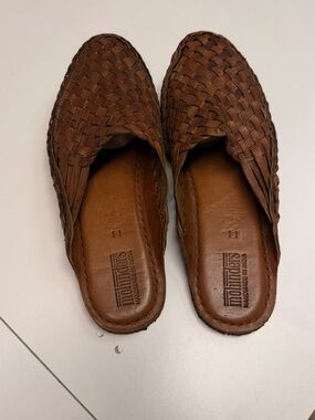 Mohinders Women's Woven City Slide handwoven slides